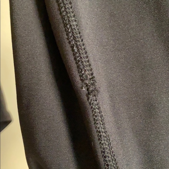 Patagonia slip on performance top. - Picture 5 of 7
